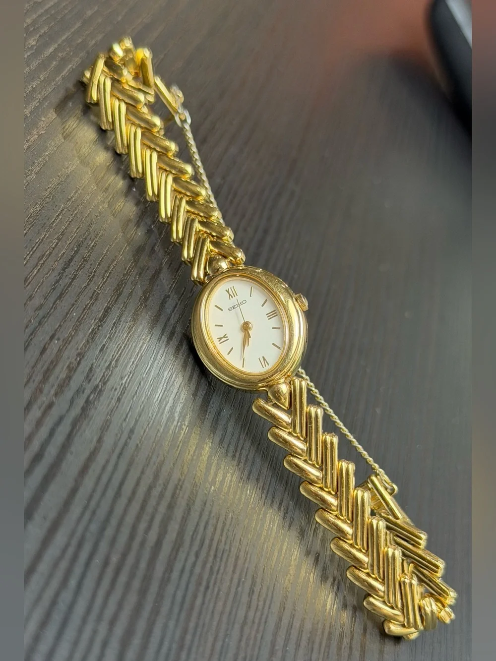 Vintage 1981 Seiko 1221-5930 Women’s Watch